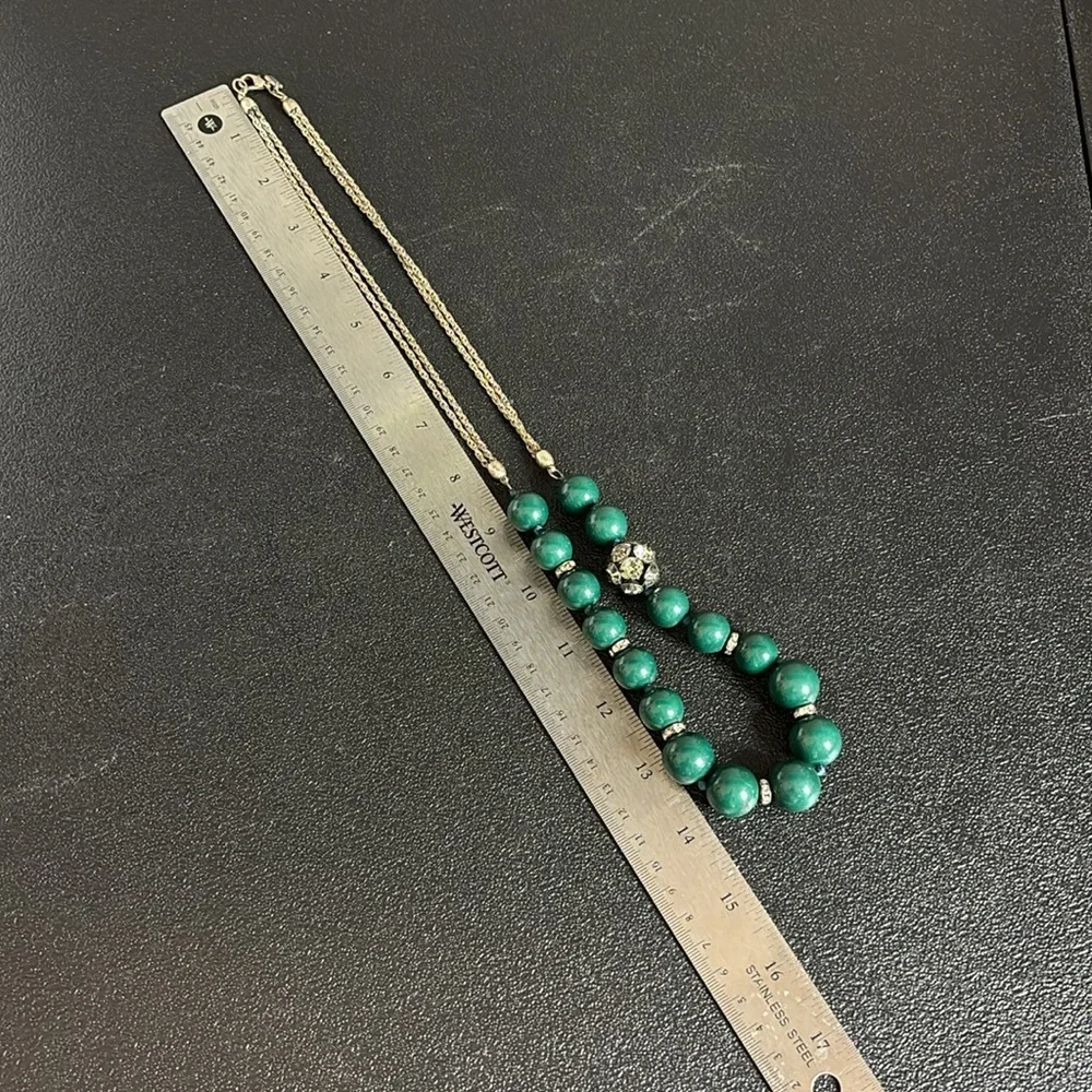 Banana Republic Silver Tone Rope Chain Green Beaded Rhinestone Long Necklace​ - Picture 6 of 7
